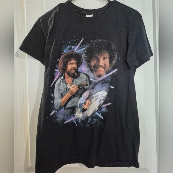 🏷Bob Ross The Painter T Shirt Adult Size Small - Picture 1 of 2